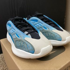 Adidas Yeezy 700 V3 | Arzareth (Kids)